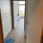 Lägenhet Met Frontaal Zeezicht En Afgesloten Slaaphoek *