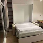 Met Frontaal Zeezicht En Afgesloten Slaaphoek Apartamento