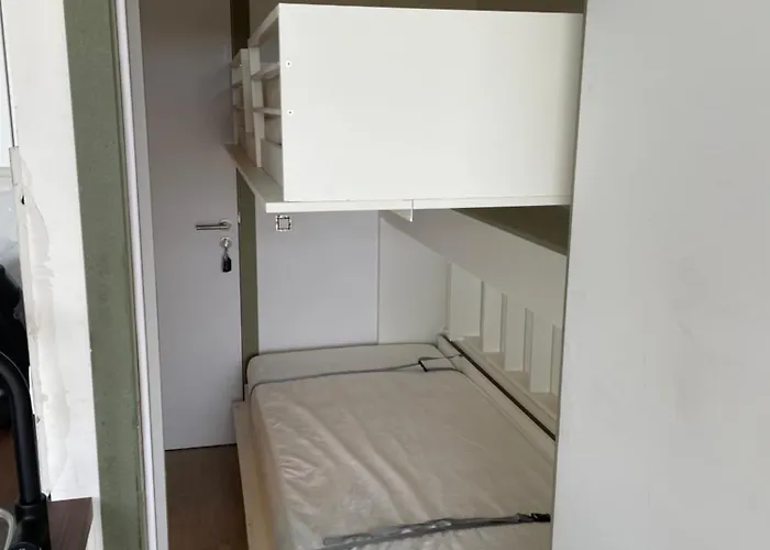 Met Frontaal Zeezicht En Afgesloten Slaaphoek * De Panne