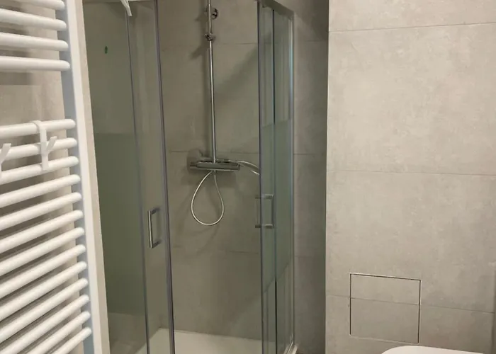 Met Frontaal Zeezicht En Afgesloten Slaaphoek *